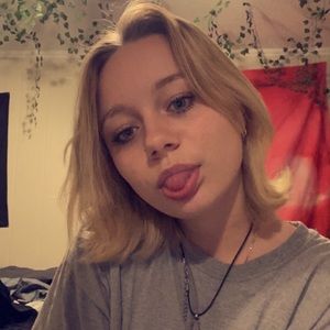 Meet your Posher, Leeia